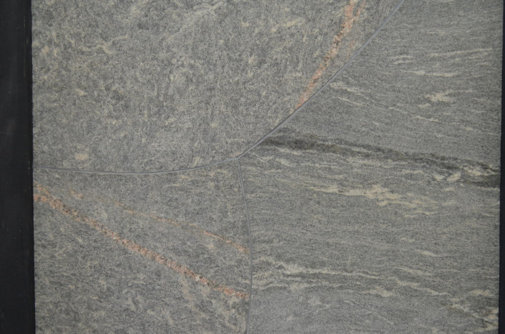 Muskoka Grey, Random, 5 Point, Flooring Flagstone - Muskoka Rock Company